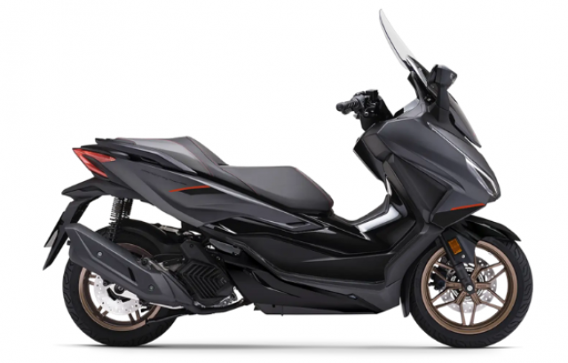 HONDA NSS 125 Forza Special Edition Roller Neufahrzeug
