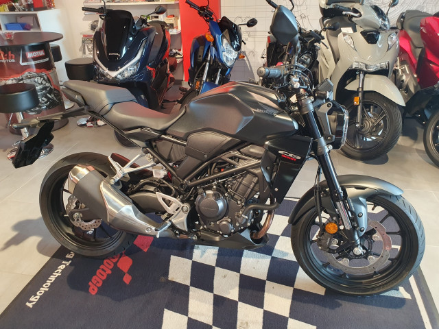 HONDA CB 300 R Naked Occasion