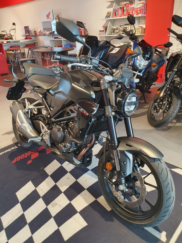 HONDA CB 300 R Naked Occasion