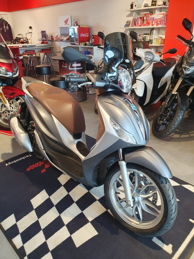 PIAGGIO Medley 125 Roller Occasion