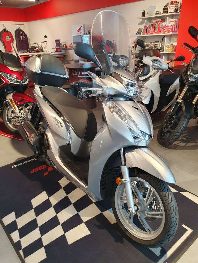 HONDA SH 300 Roller Occasion