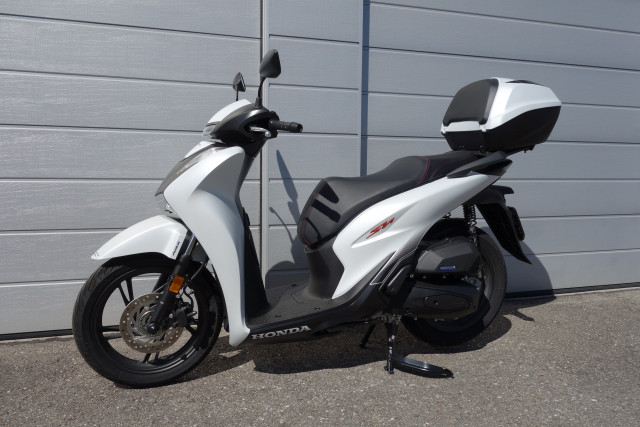 HONDA SH 125 Roller Vorführfahrzeug