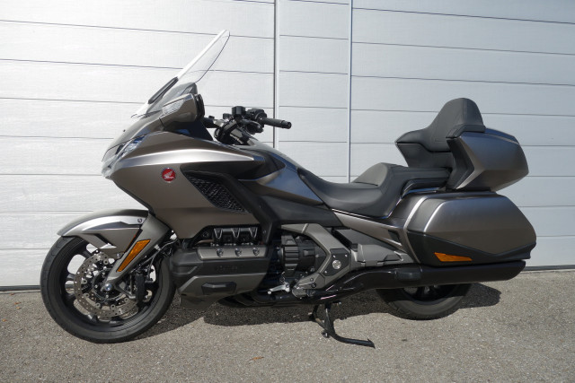 HONDA GL 1800 Gold Wing Tour Touring Occasion