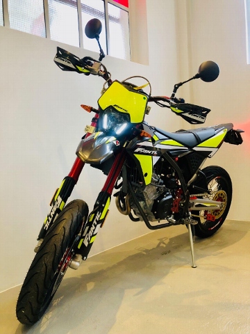 FANTIC MOTOR XMF 125 Supermoto Neufahrzeug