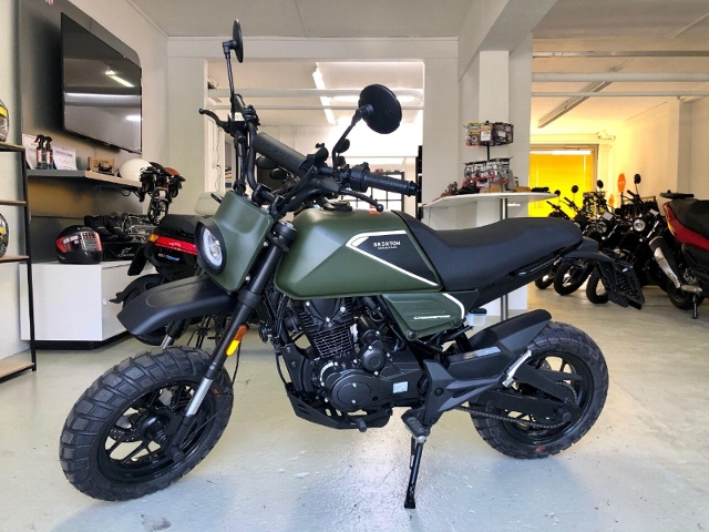 BRIXTON Crossfire 125 XS Naked Moto neuve