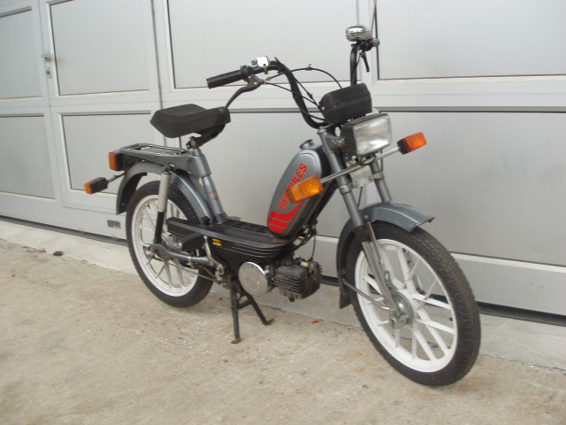 HERCULES Prima 4 Moped Used