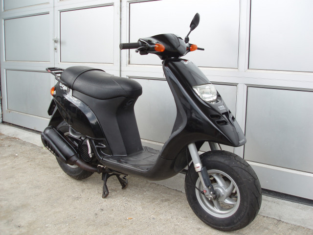 PIAGGIO Typhoon 125 Roller Occasion