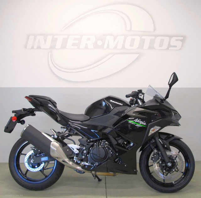 KAWASAKI Ninja 500 Sport Moto nuova