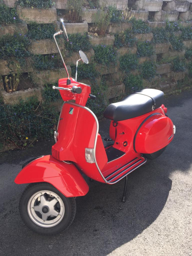 PIAGGIO Vespa PX 125 Roller Occasion