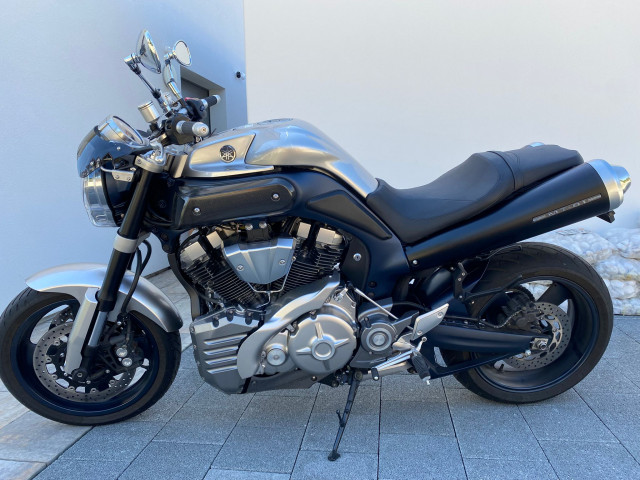 YAMAHA MT-01 Naked Occasion