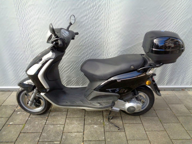 PIAGGIO Fly 125 Roller Occasion