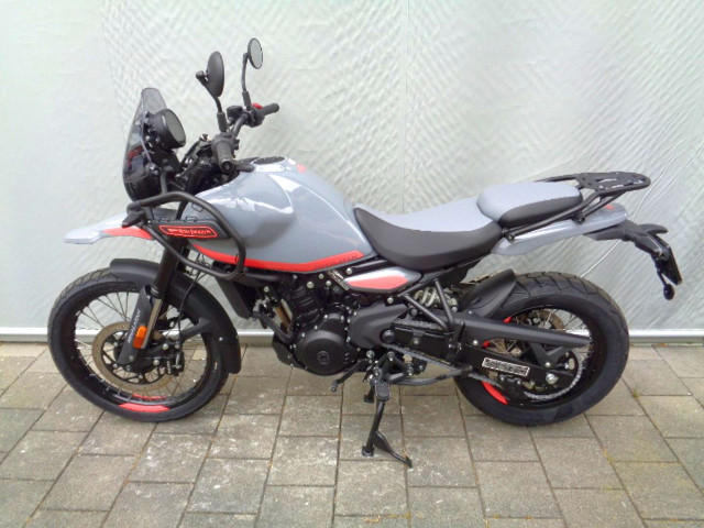 ROYAL-ENFIELD Himalayan 452 Enduro Neufahrzeug