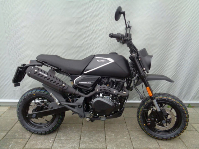 BRIXTON Crossfire 125 XS Naked Moto neuve