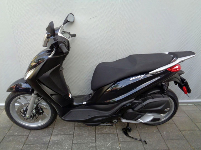 PIAGGIO Medley 125 Roller Neufahrzeug PIAGGIO Medley 125 Roller Neufahrzeug