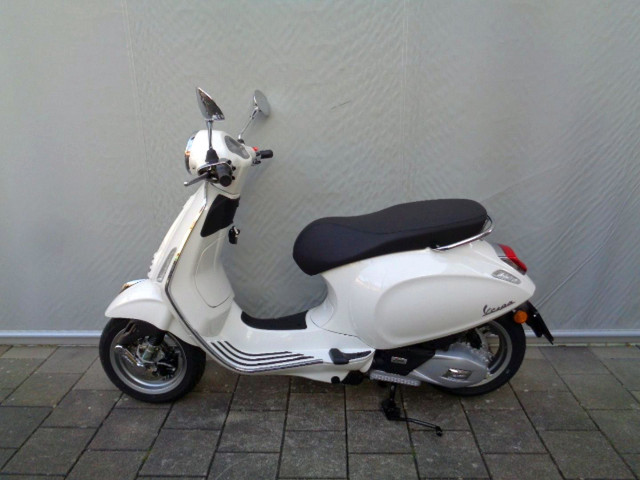 PIAGGIO Vespa Primavera 125 Scooter Moto neuve