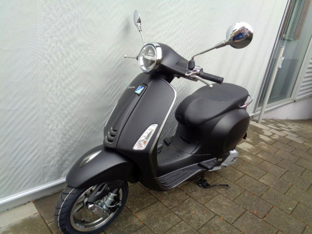 PIAGGIO Vespa Primavera 125 Roller Neufahrzeug