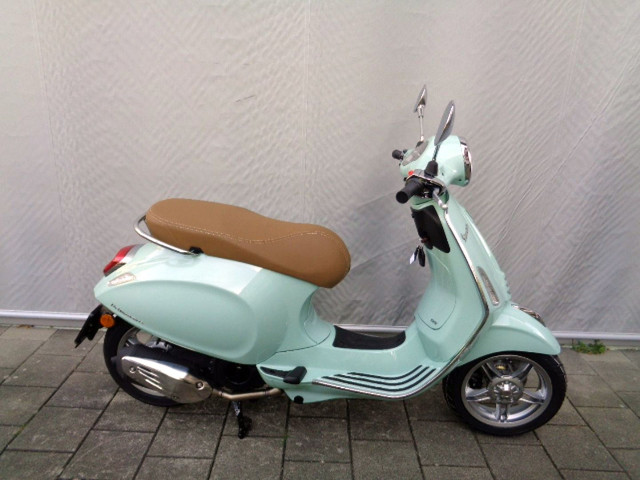 PIAGGIO Vespa Primavera 125 Scooter Moto neuve