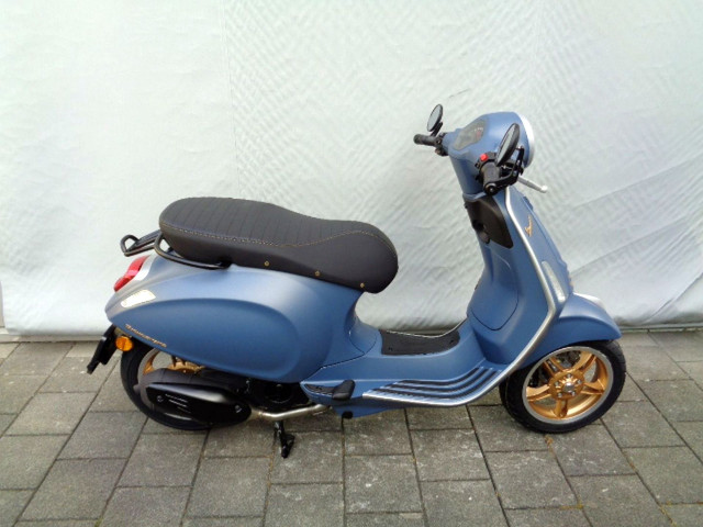 PIAGGIO Vespa Primavera 125 Roller Neufahrzeug