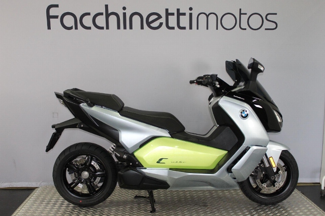 Bmw store scooter 500cc