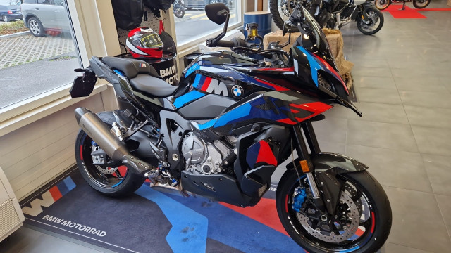 BMW M 1000 XR Touring Neufahrzeug