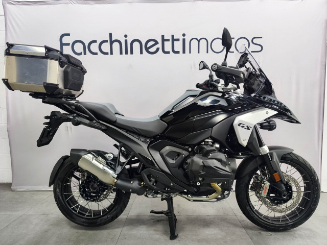 BMW R 1300 GS Triple Black Enduro Vorführfahrzeug