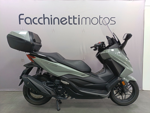 HONDA NSS 350 Forza Smart Top Case Roller Occasion HONDA NSS 350 Forza Smart Top Case Roller Occasion