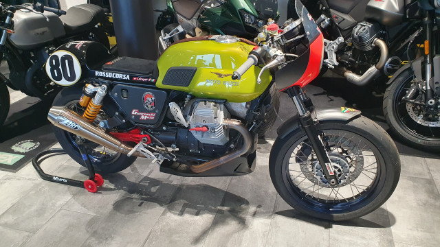 MOTO GUZZI V7 Racer Retro Occasion