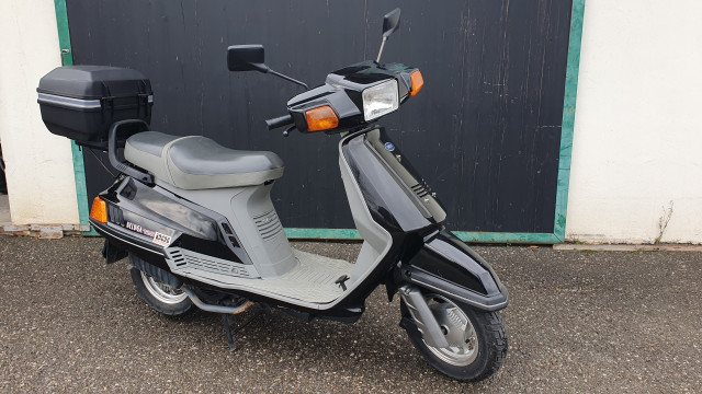 YAMAHA XC 125 Beluga Roller Occasion