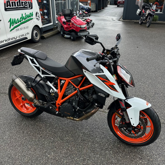 KTM 1290 Super Duke R Naked Occasion