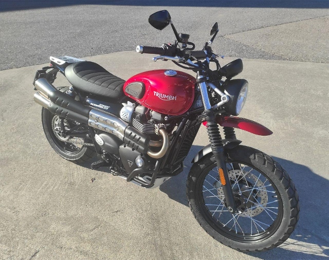 TRIUMPH Street Scrambler 900 Retro Neufahrzeug