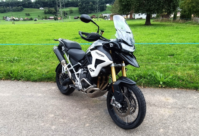 TRIUMPH Tiger 1200 Rally Pro Enduro Vorführfahrzeug