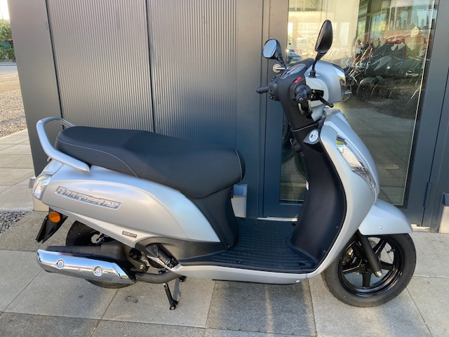 SUZUKI UZ 125 Address Roller Neufahrzeug