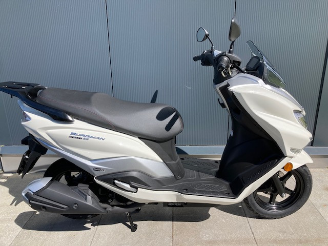 SUZUKI UB 125 Burgman Street EX Roller Neufahrzeug