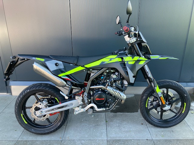 FANTIC MOTOR XMF 125 Supermoto New vehicle