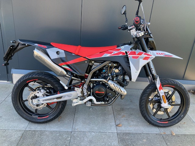 FANTIC MOTOR XMF 125 Supermoto New vehicle