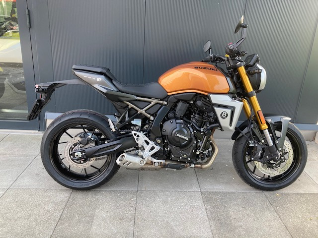 SUZUKI GSX-8T Retro Neufahrzeug