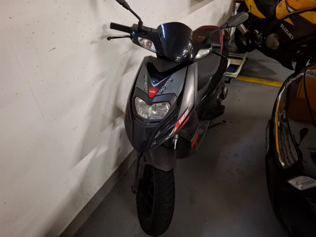 APRILIA SR 125 Motard Roller Occasion