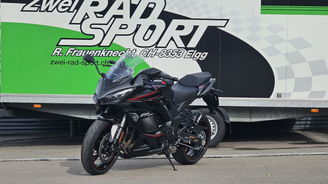 KAWASAKI Ninja 1000 SX Touring Demo vehicle