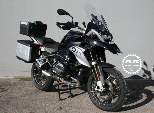 1200 gs hotsell triple black