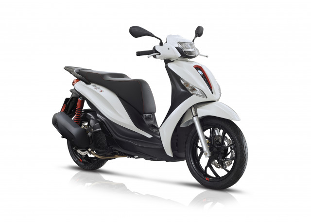 PIAGGIO Medley 125 Sport Roller Neufahrzeug