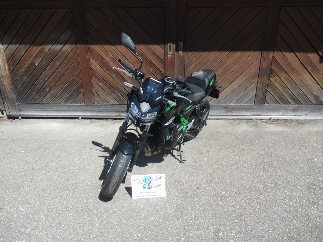 KAWASAKI Z 650 Naked New vehicle
