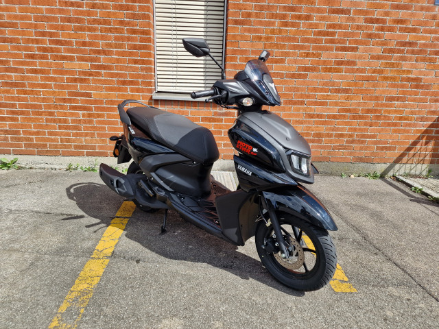 YAMAHA LCG 125 RayZR Roller Occasion