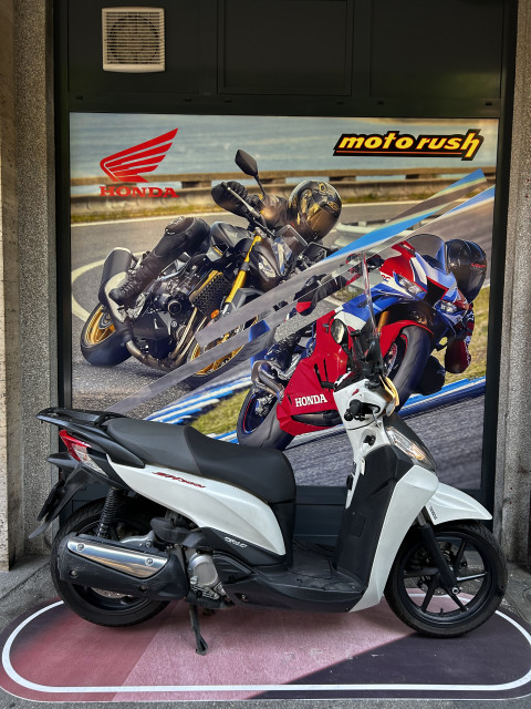 HONDA SH 300 Roller Occasion