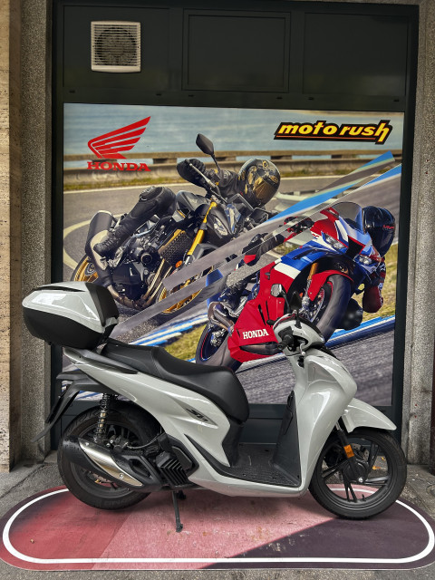 HONDA SH 125 Roller Vorführfahrzeug