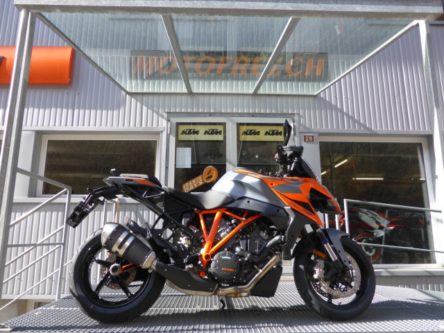 KTM 1290 Super Duke GT Touring Neufahrzeug