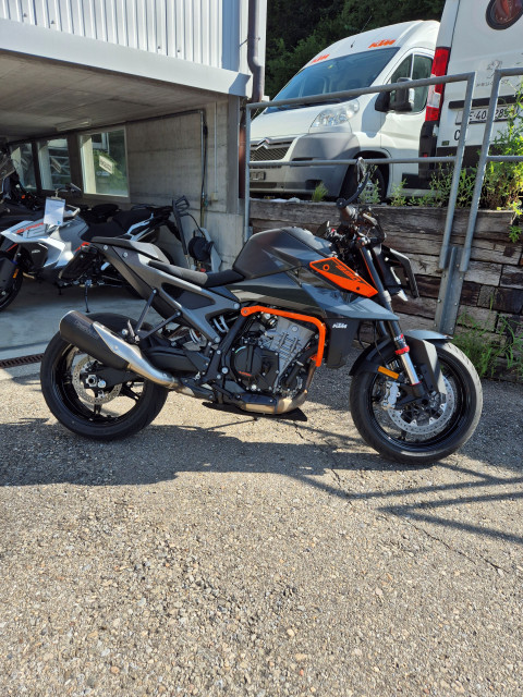 KTM 990 Duke Naked Occasion