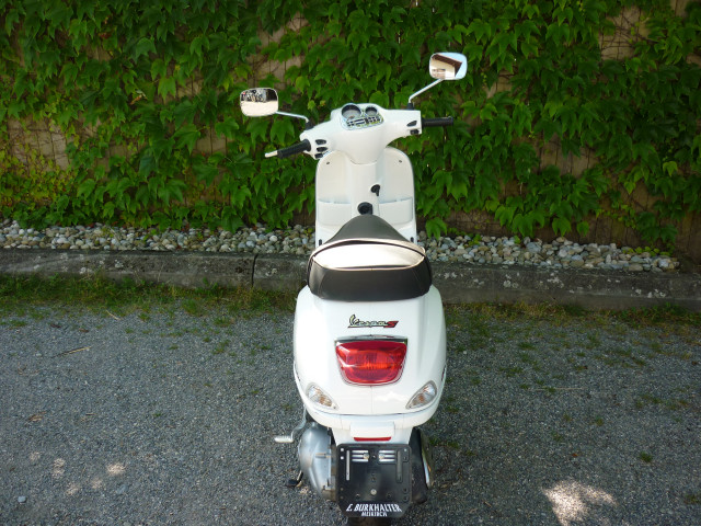 PIAGGIO Vespa LXS 125 Scooter Usato