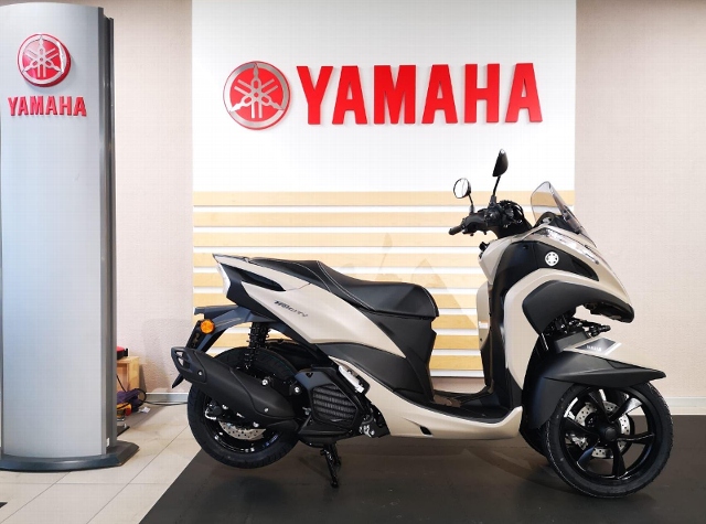 YAMAHA Tricity 125 Roller Neufahrzeug