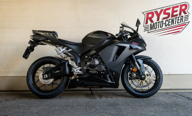 HONDA CBR 600 RR Sport Moto neuve