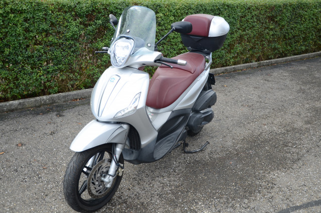 PIAGGIO Beverly 350 Roller Occasion